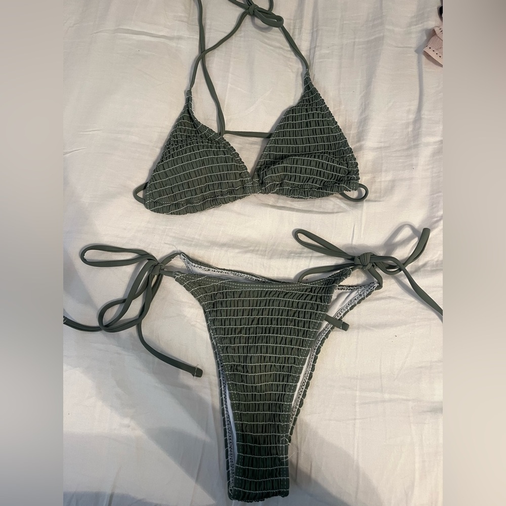 H&M green swim suit size s
